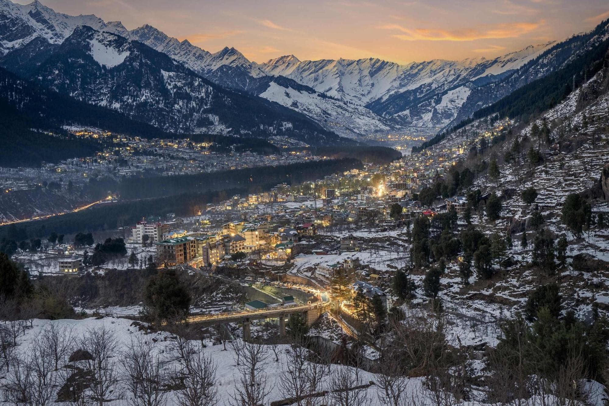 Готель Echor Himalayan Heights Luxe Manali Екстер'єр фото