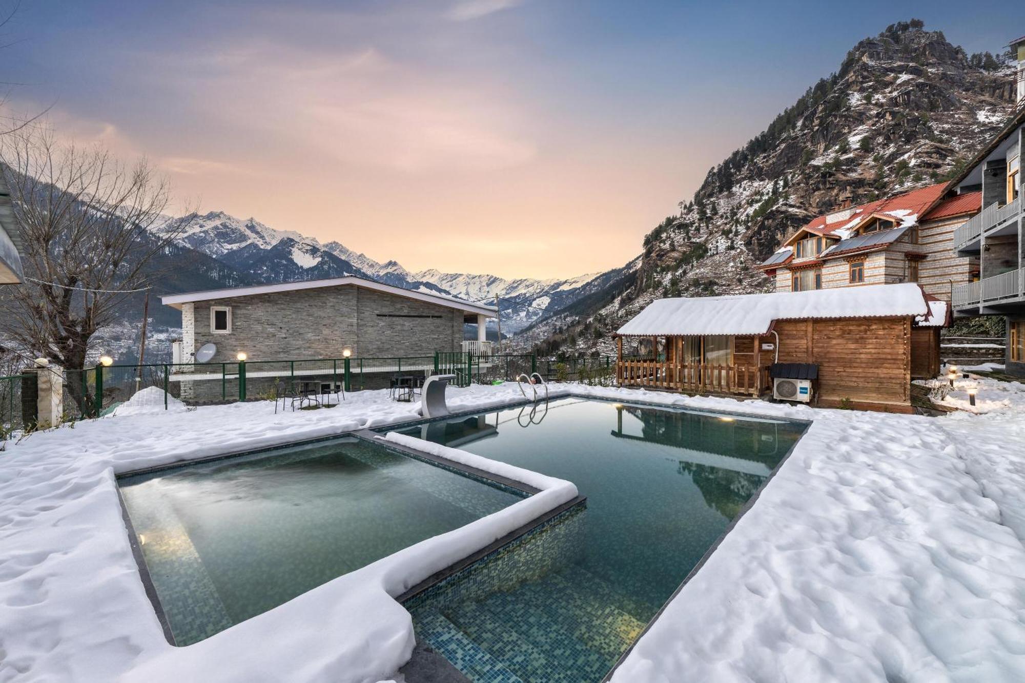 Готель Echor Himalayan Heights Luxe Manali Екстер'єр фото